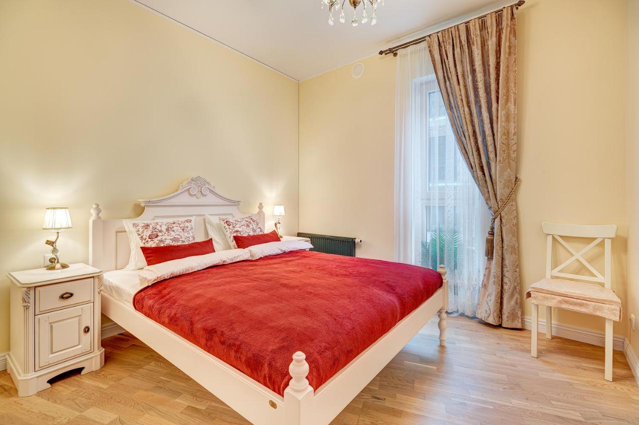 Happy Inn Classical Style, Self Check-In, Parking In The Underground Garage VNO Exterior foto