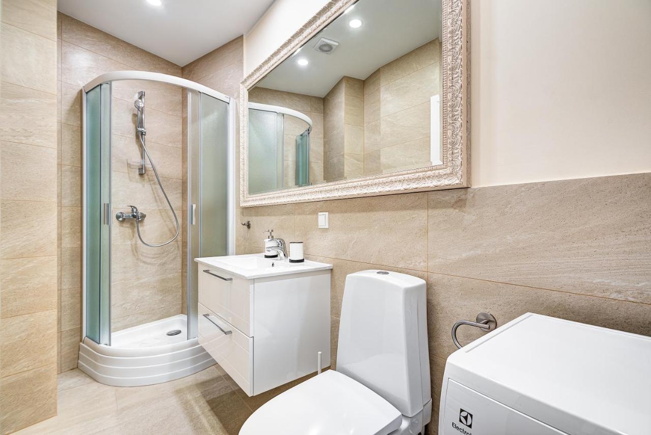 Happy Inn Classical Style, Self Check-In, Parking In The Underground Garage VNO Exterior foto